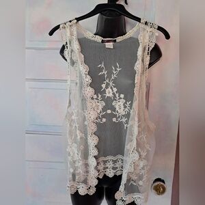 Body Central Sheer Cream Lace Vest W/ Gorgeous Floral Design!